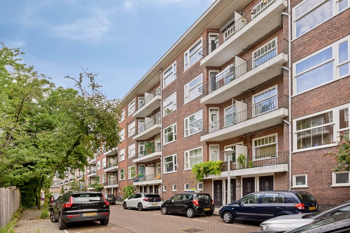 Foto 17 van Trouringhstraat 10-2