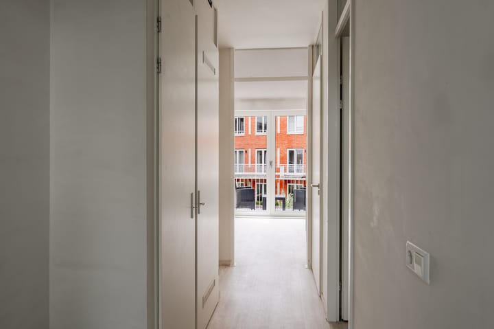 Foto 7 van Bart van der Leckhof 24