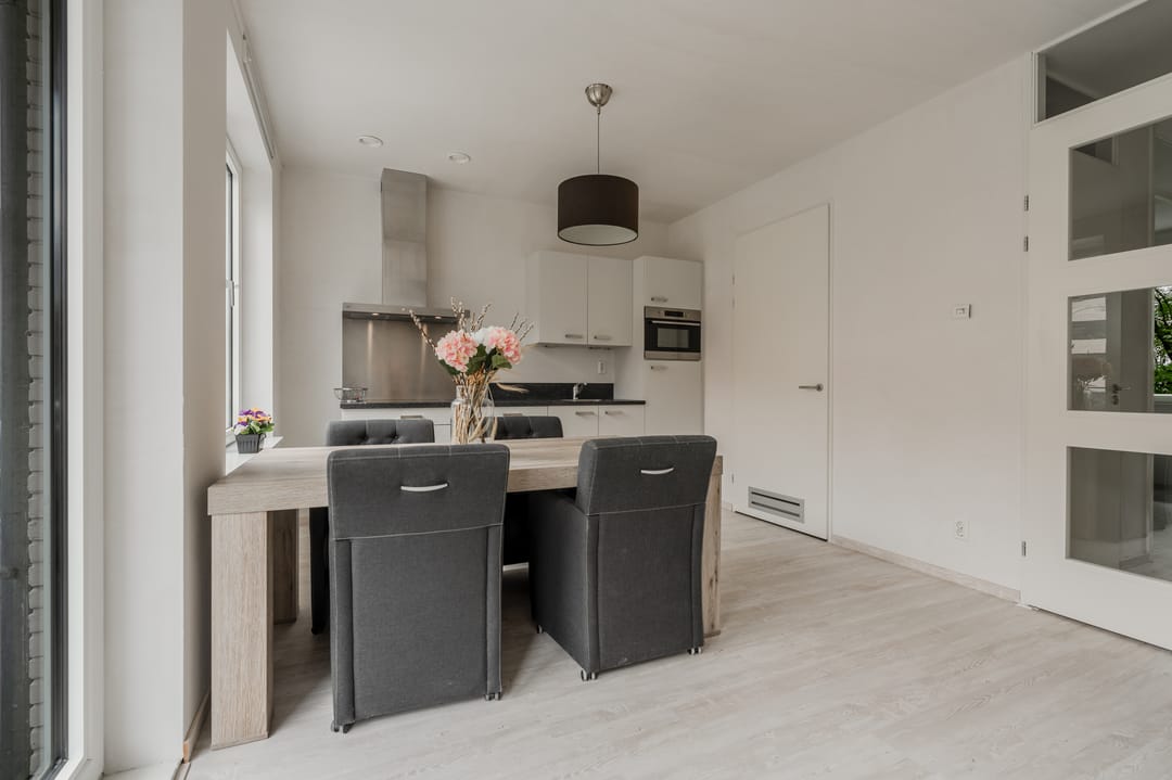 Foto 13 van Bart van der Leckhof 24