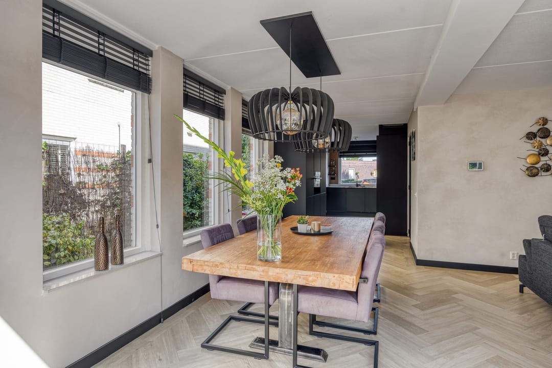 Foto 16 van Smaragd 73