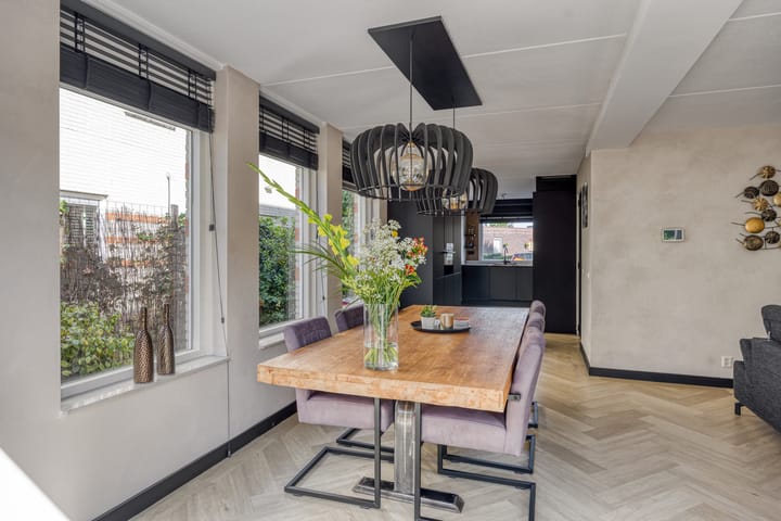 Foto 16 van Smaragd 73