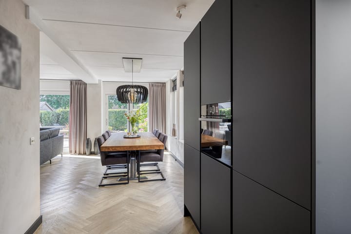 Foto 19 van Smaragd 73