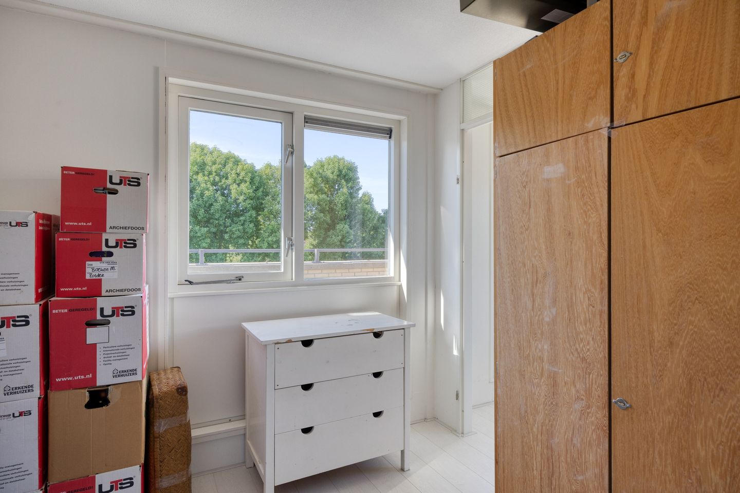 Foto 40 van Smaragd 73