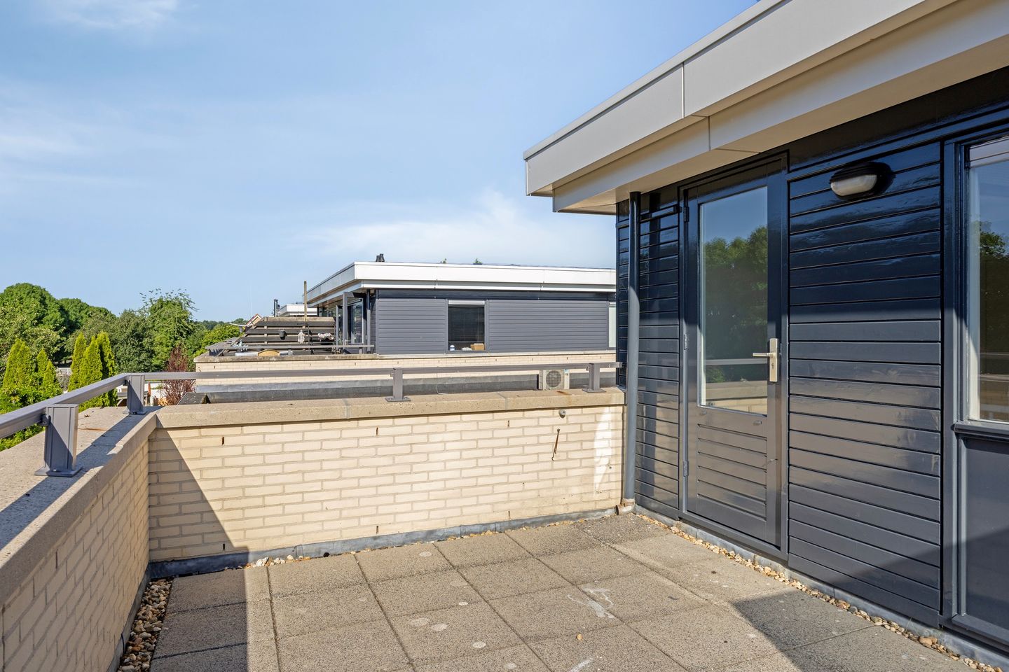 Foto 44 van Smaragd 73