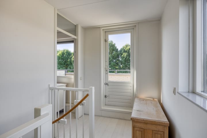 Foto 33 van Smaragd 73