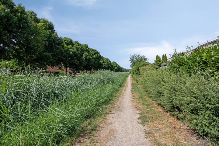 Foto 53 van Smaragd 73