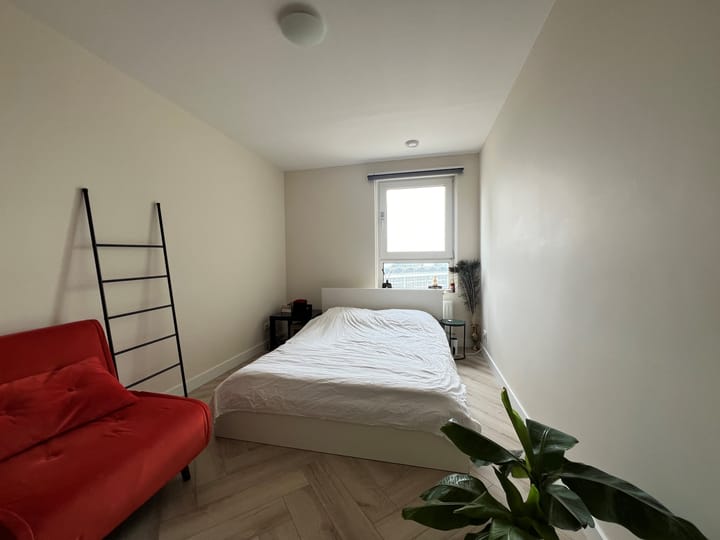 Foto 8 van Gevers Deynootweg 1096-A