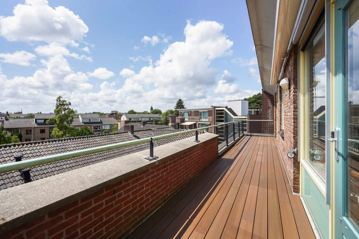 Foto 33 van Meidoornlaan 102