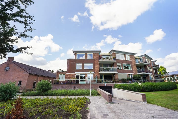 Foto 44 van Meidoornlaan 102