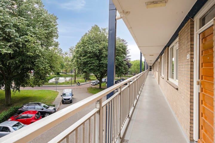 Foto 29 van Kruiskampsingel 143