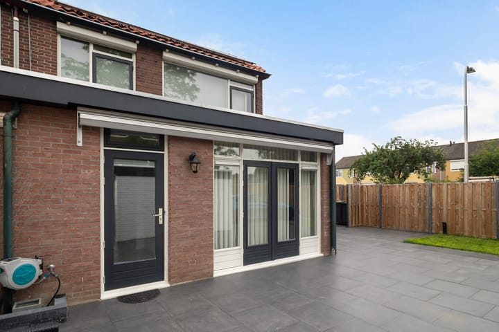 Foto 19 van Ribesstraat 32