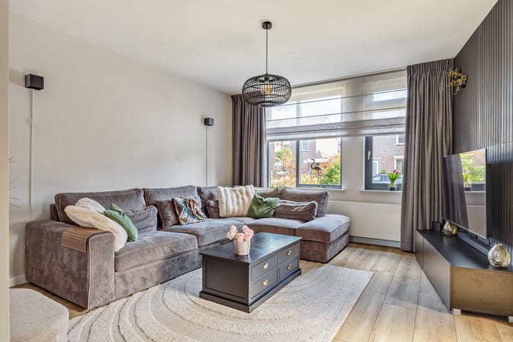 Foto 5 van 18 novemberring 52-A