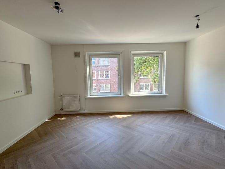 Foto 4 van Van Rensselaerstraat 8-2