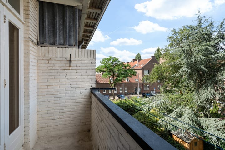 Photo 14 of Dorpsweg 123-C