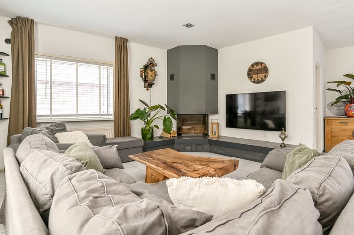 Photo 8 of Meerstraat 20