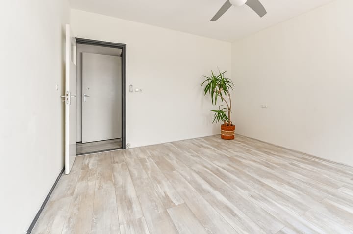 Photo 20 of Meerstraat 20