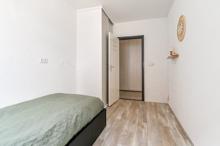 Photo 22 of Meerstraat 20