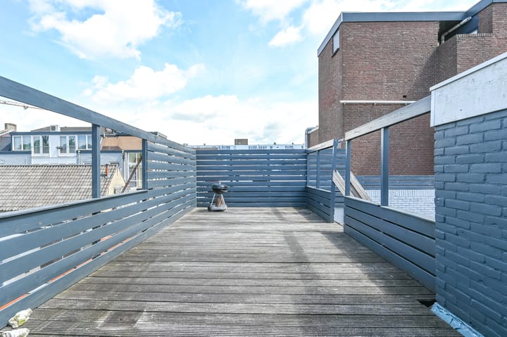 Photo 33 of Meerstraat 20