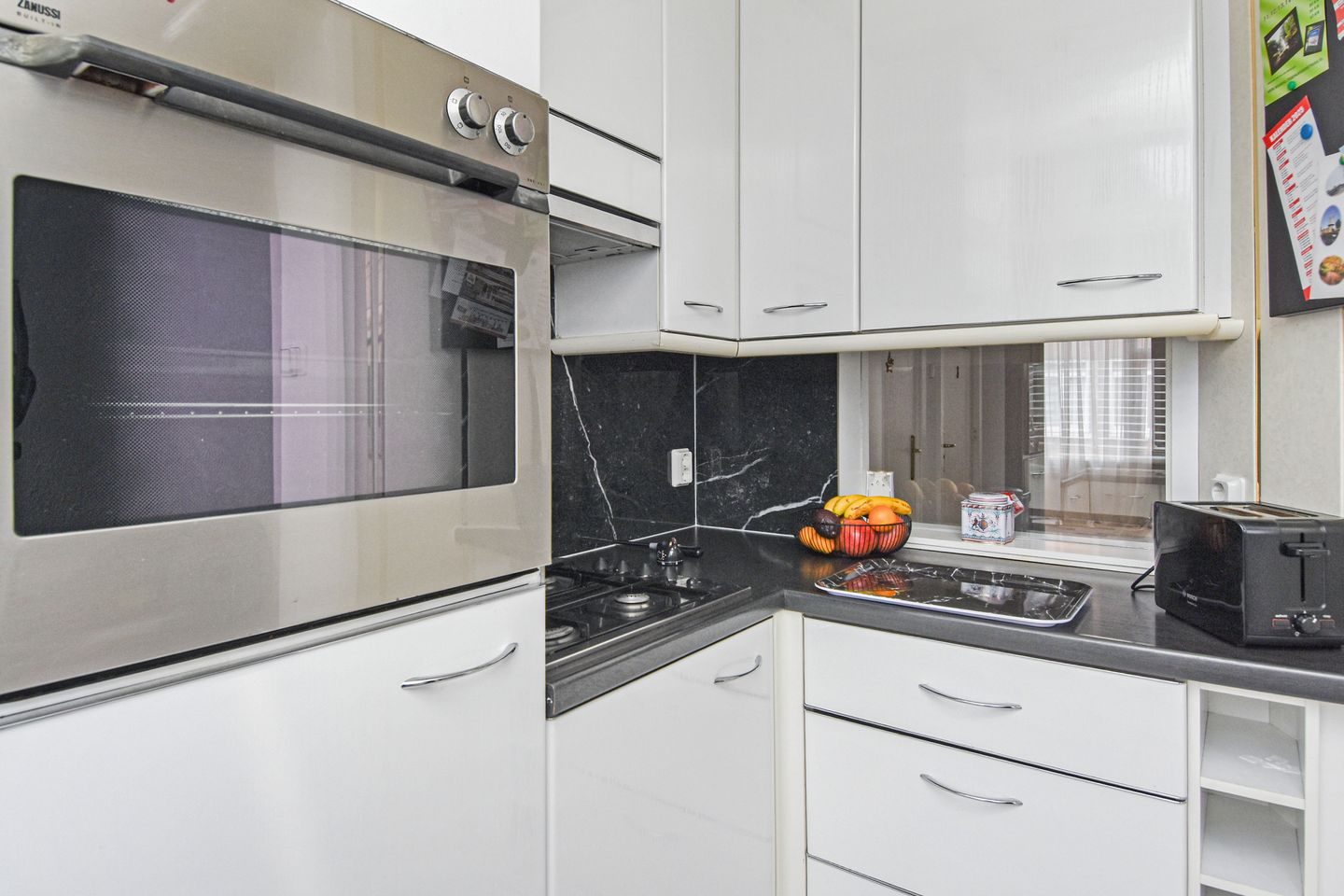 Photo 10 of Jan van Rodestraat 31