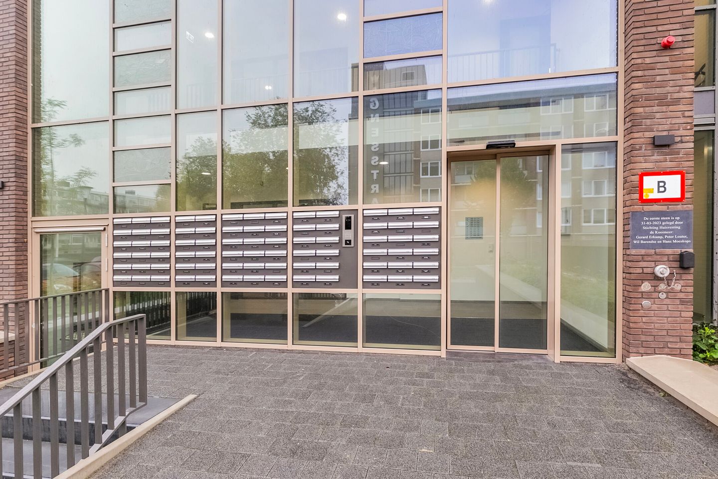 Photo 5 of Albertina Agnesstraat 154