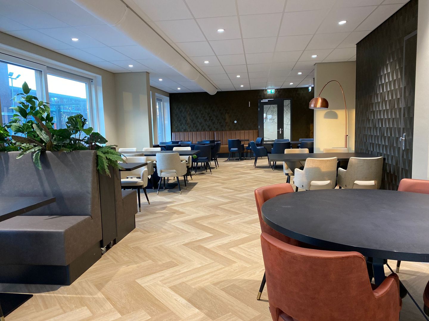 Photo 20 of Albertina Agnesstraat 154