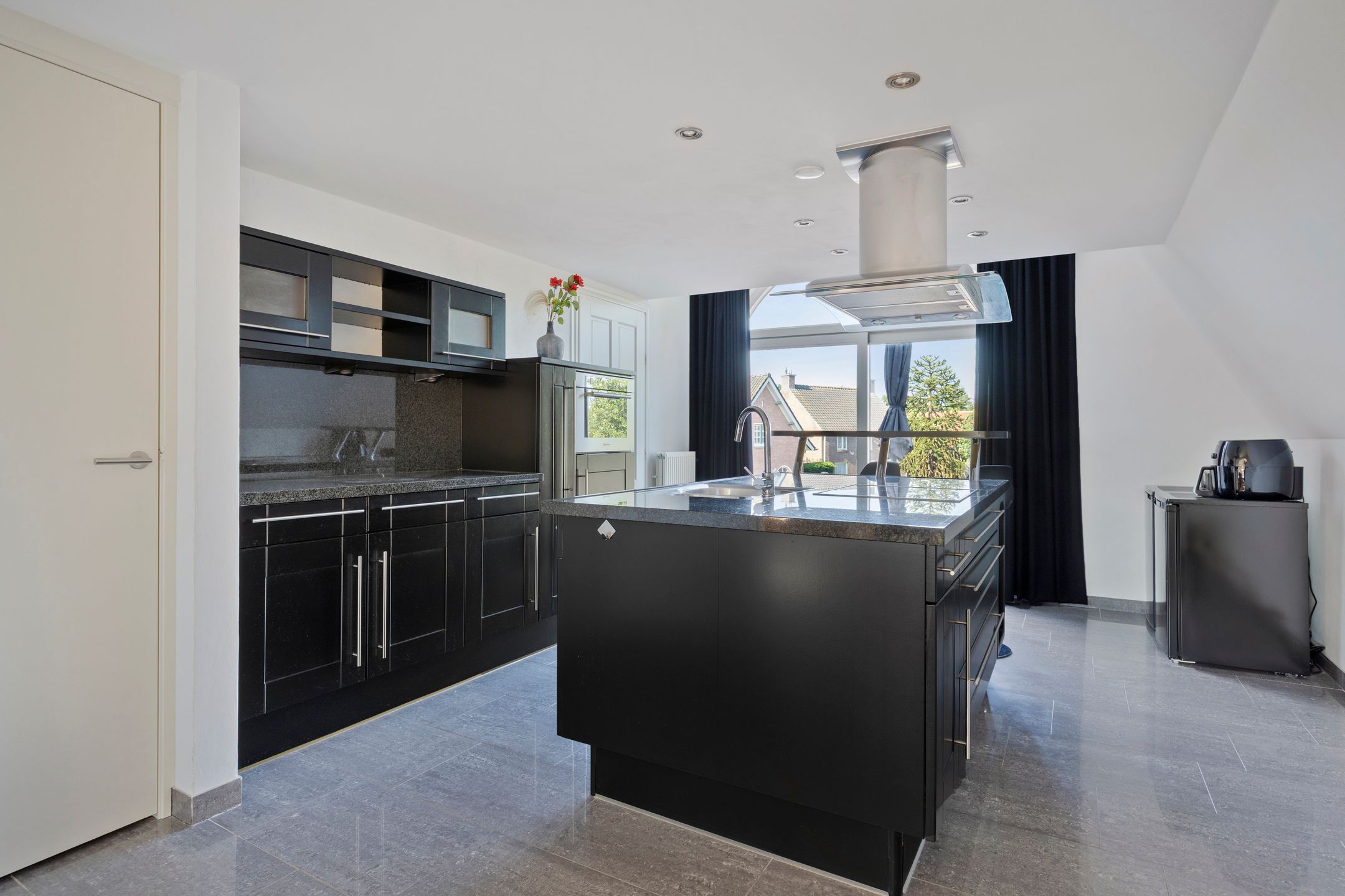 Photo 12 of Dorpstraat 9-B