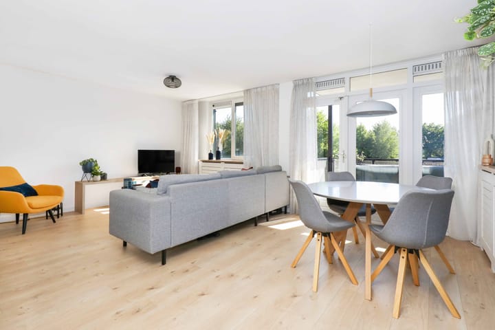 Foto 10 van Van Boetzelaerlaan 68