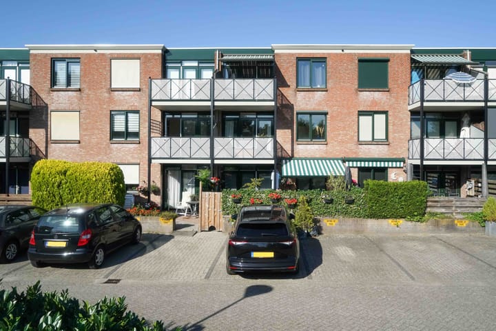 Foto 27 van Van Boetzelaerlaan 68