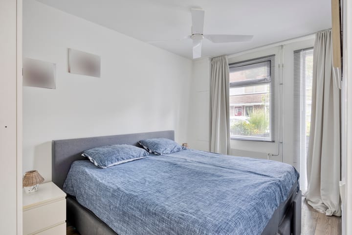 Foto 13 van Brederodestraat 18