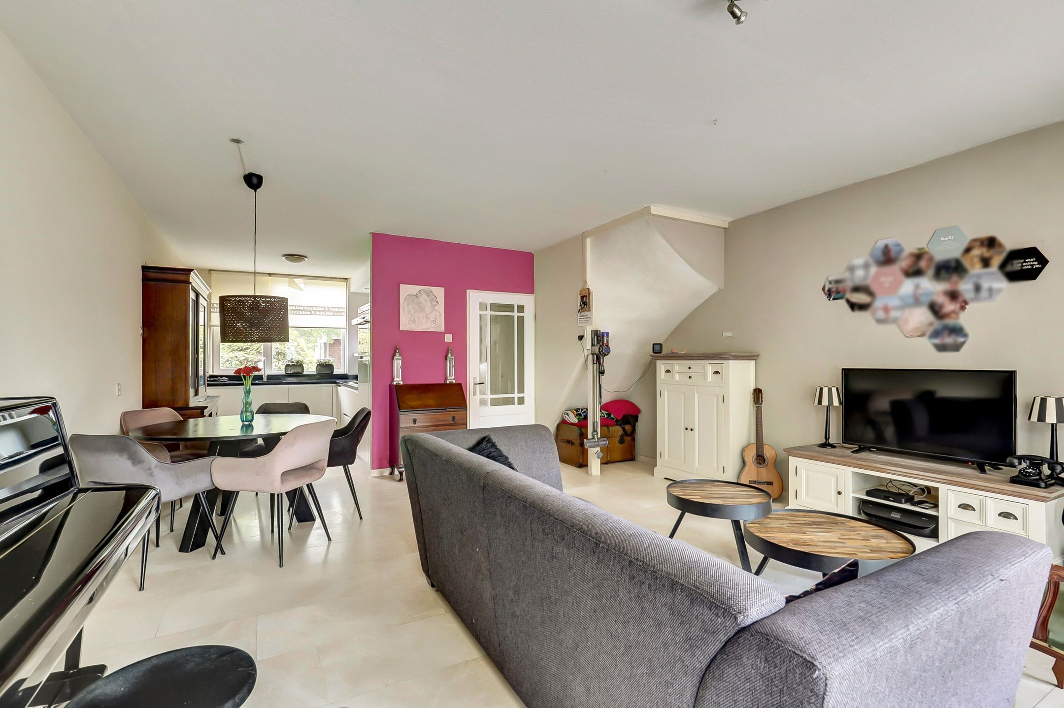 Photo 9 of Hugo van Voorneweg 66