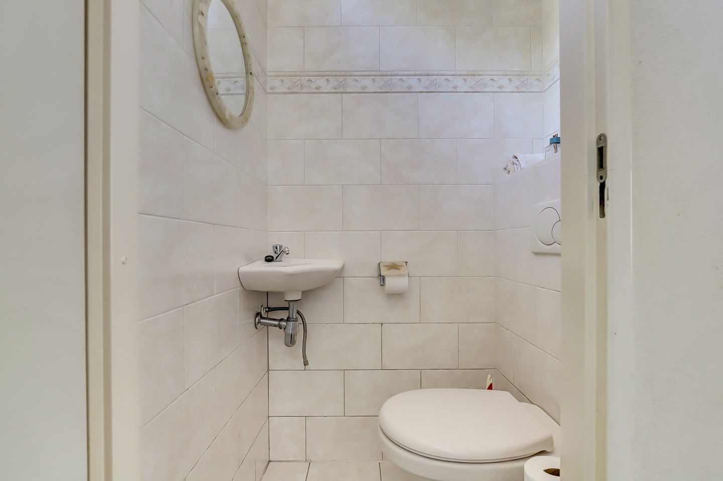 Photo 14 of Hugo van Voorneweg 66