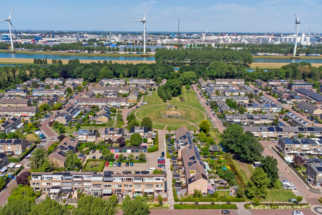 Photo 28 of Hugo van Voorneweg 66