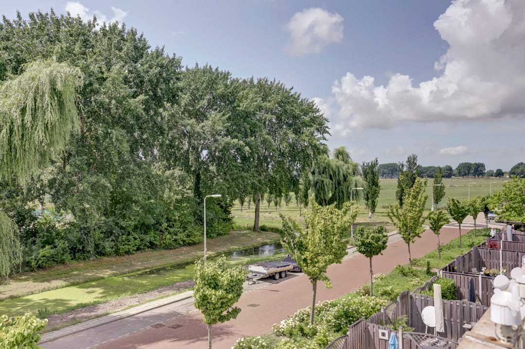 Photo 31 of Hugo van Voorneweg 66