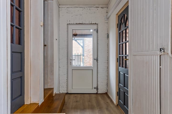 Photo 9 of Kanunnik van Nuijsstraat 67