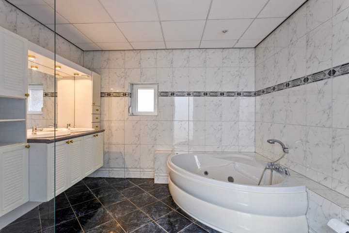 Photo 11 of Kanunnik van Nuijsstraat 67