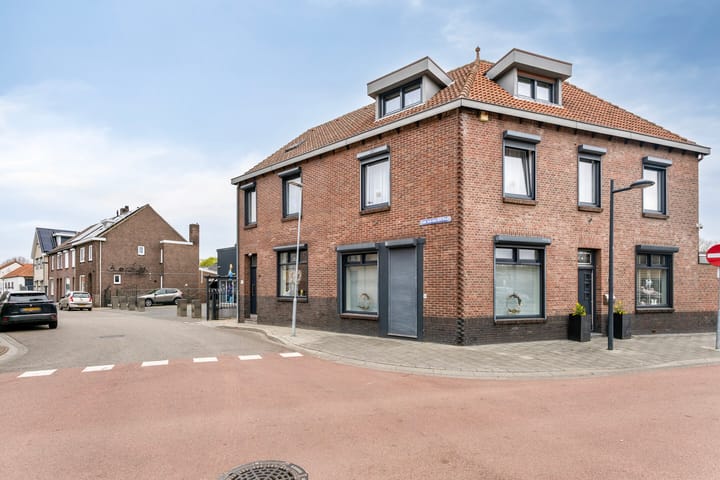 Photo 28 of Kanunnik van Nuijsstraat 67