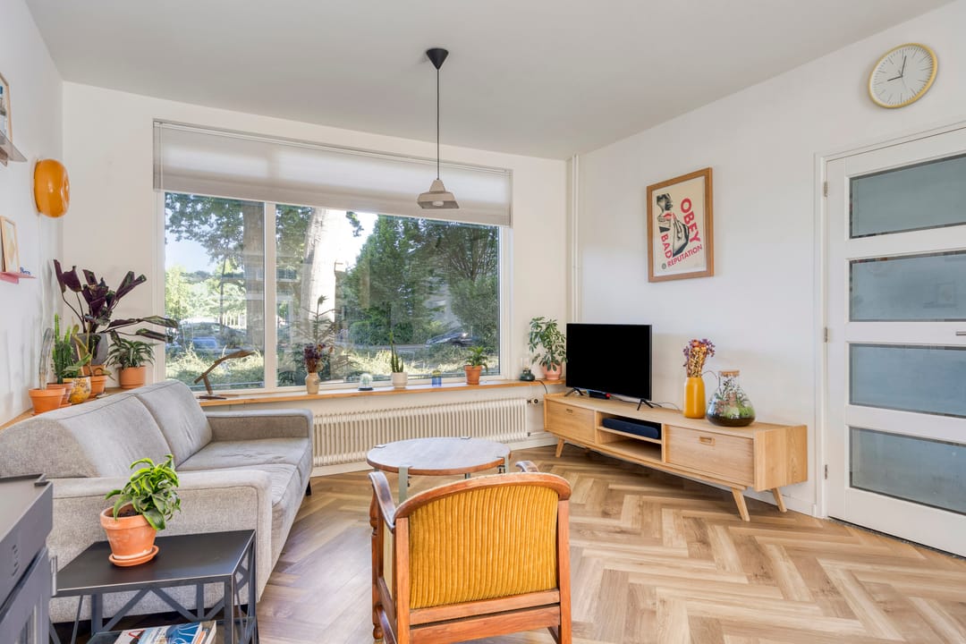 Photo 2 of Titus Brandsmastraat 32