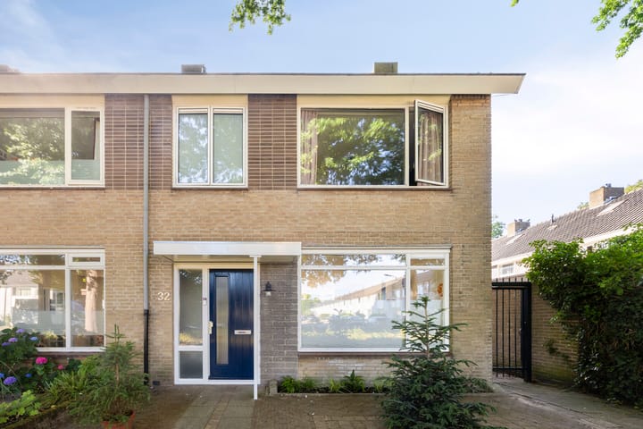 Foto 30 van Titus Brandsmastraat 32