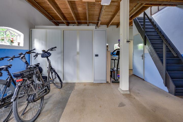 Photo 21 of Prins Bernhardstraat 72