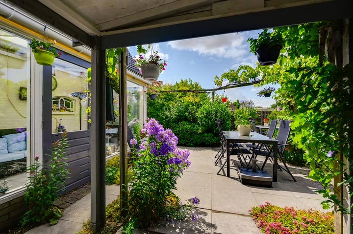 Photo 42 of Prins Bernhardstraat 72