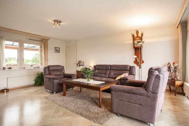 Foto 11 van Burgemeester van Dijkeplein 104