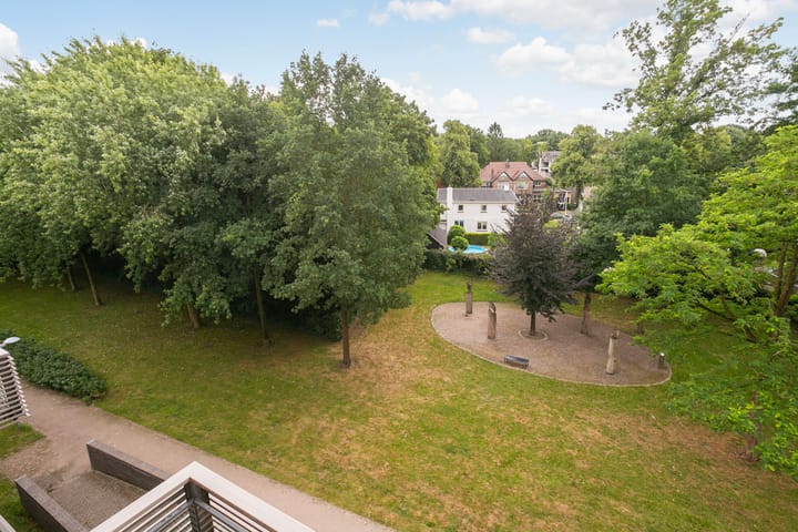 Foto 25 van Burgemeester van Dijkeplein 104