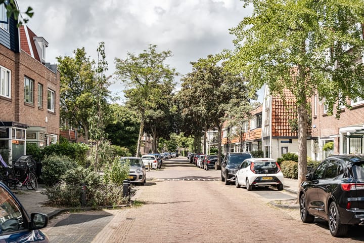 Foto 32 van Borneostraat 57