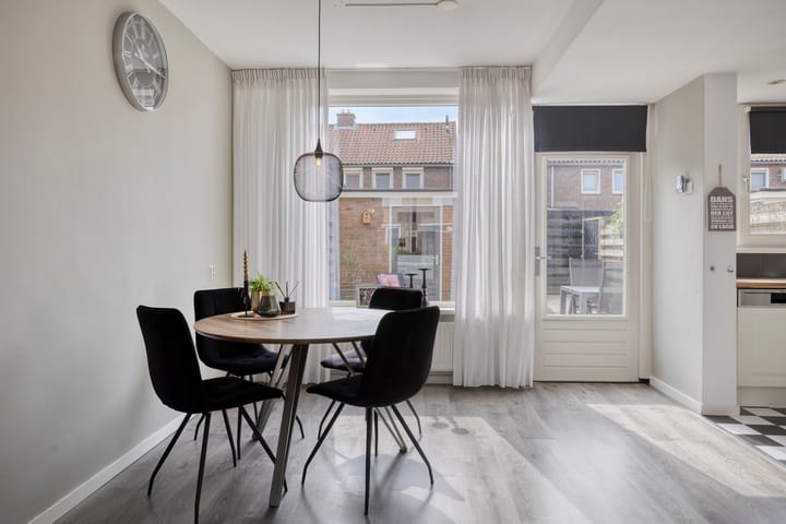 Foto 10 van Jan Vermeerstraat 21