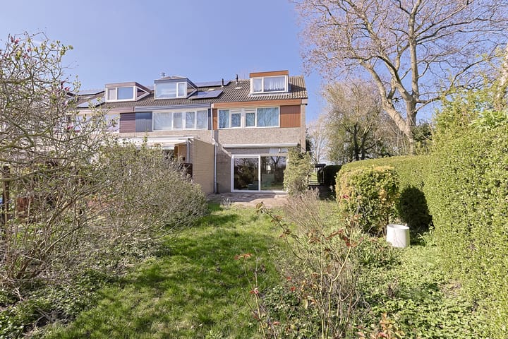 Foto 2 van Ixiadal 10