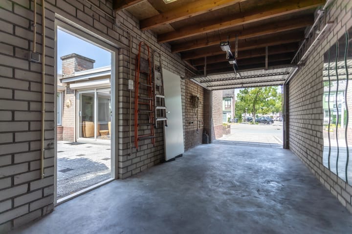 Photo 19 of Sterkenburg 396