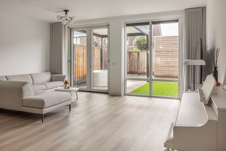 Foto 2 van Lenteregen 20