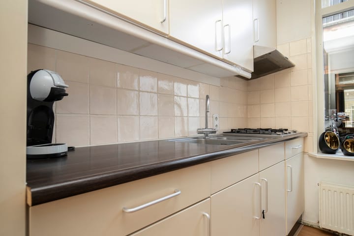 Photo 15 of Klaas Benninkstraat 42