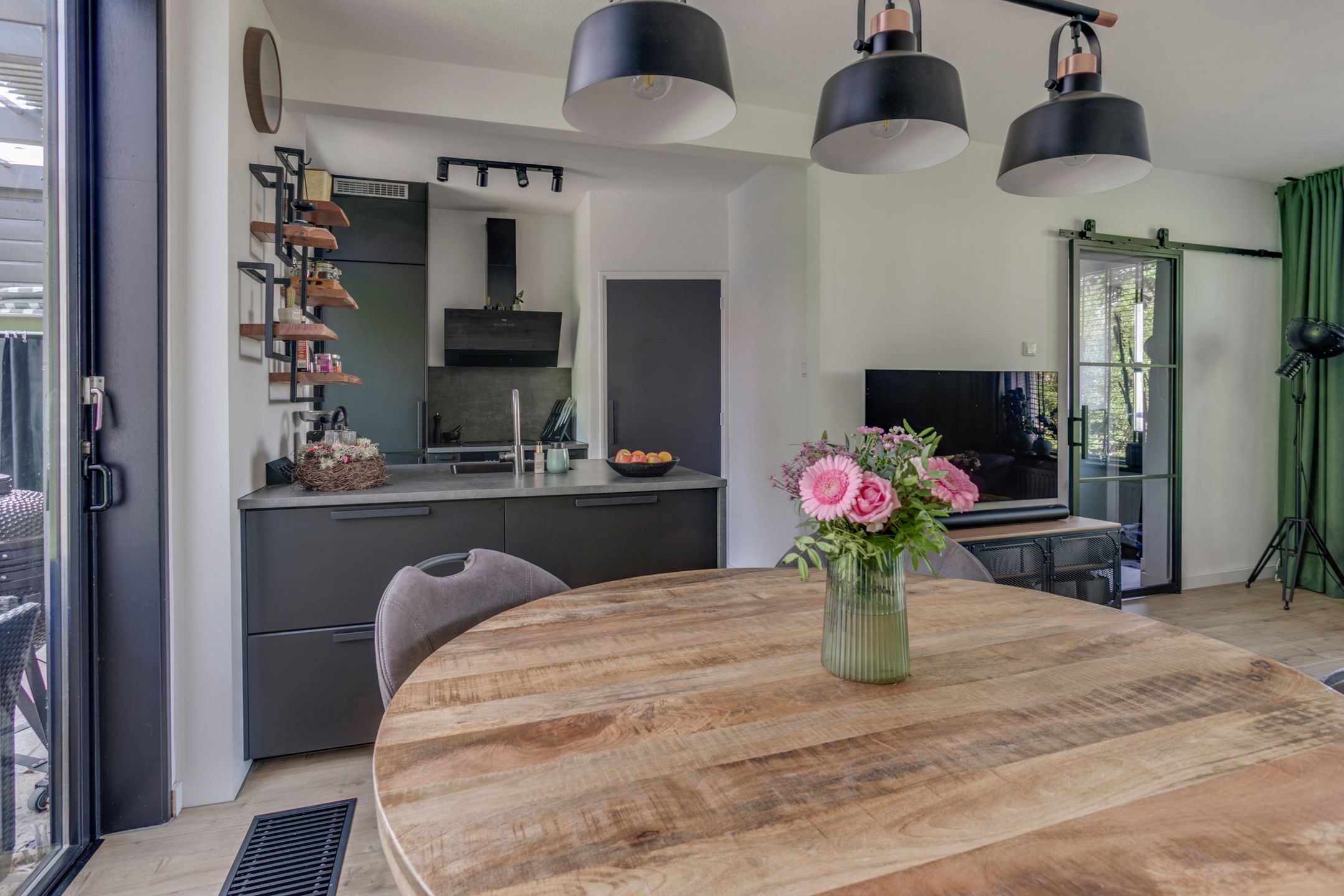 Foto 18 van Bernhardstraat 28