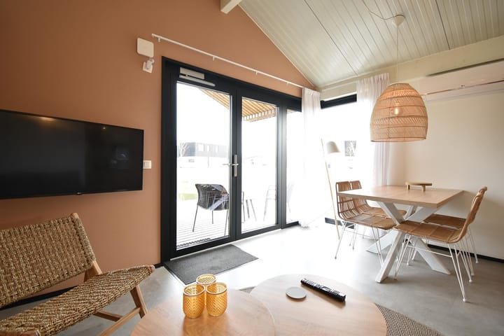 Photo 5 of Buitengronden 7-93